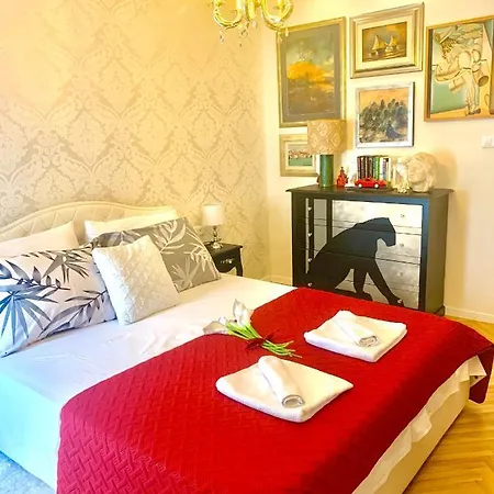 Art Gallery Luxury Apartman