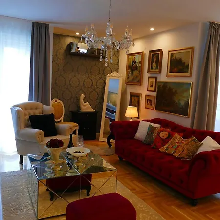 Art Gallery Luxury Apartman