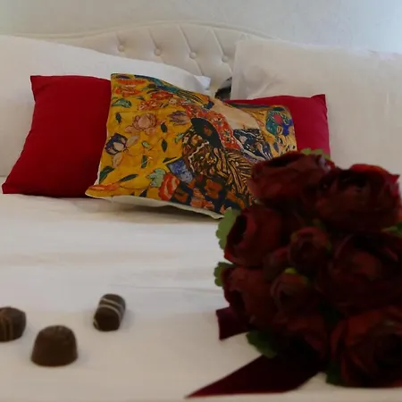 Art Gallery Luxury Apartman Split