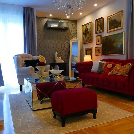 Art Gallery Luxury