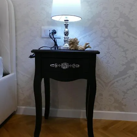 Art Gallery Luxury